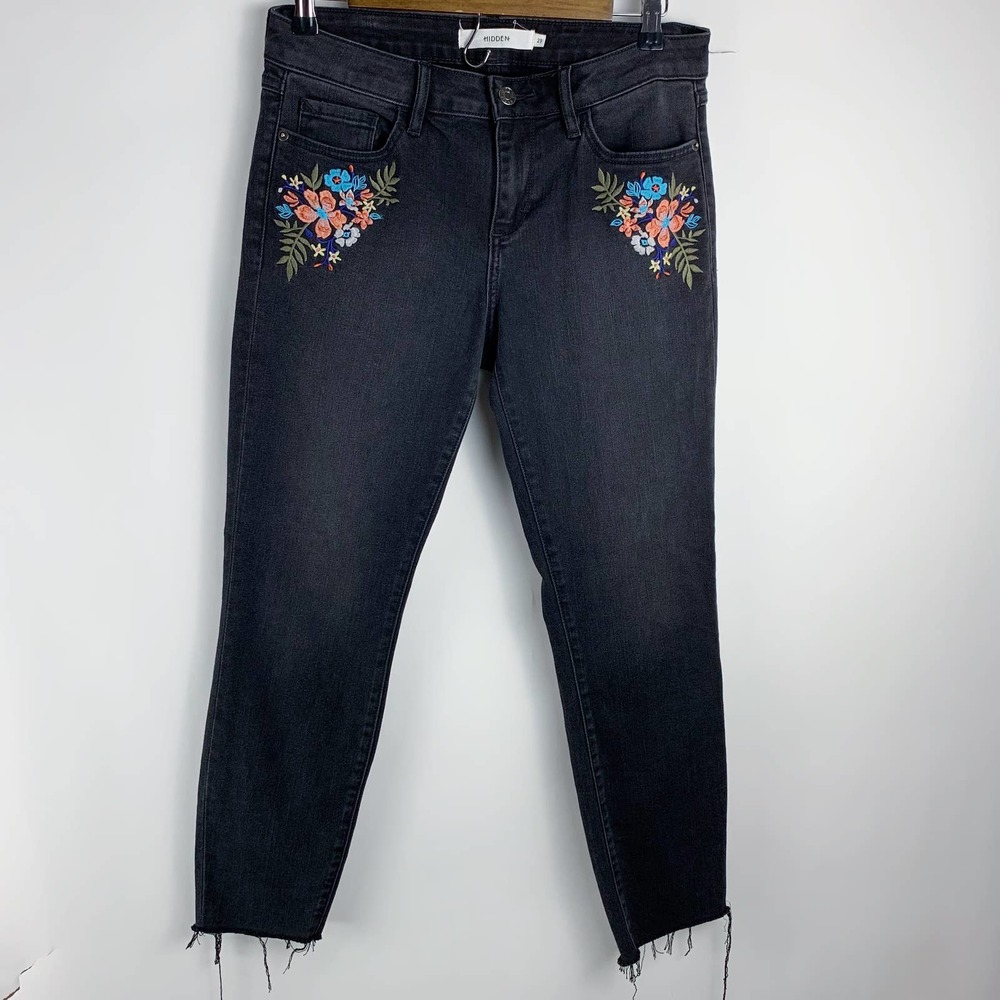 Hidden Black Floral Frayed Hem High Rise Jeans 29